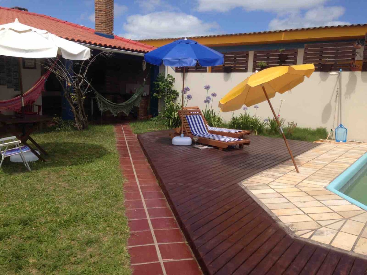 Casa com piscina no Hermena/Praia do Hermenegildo