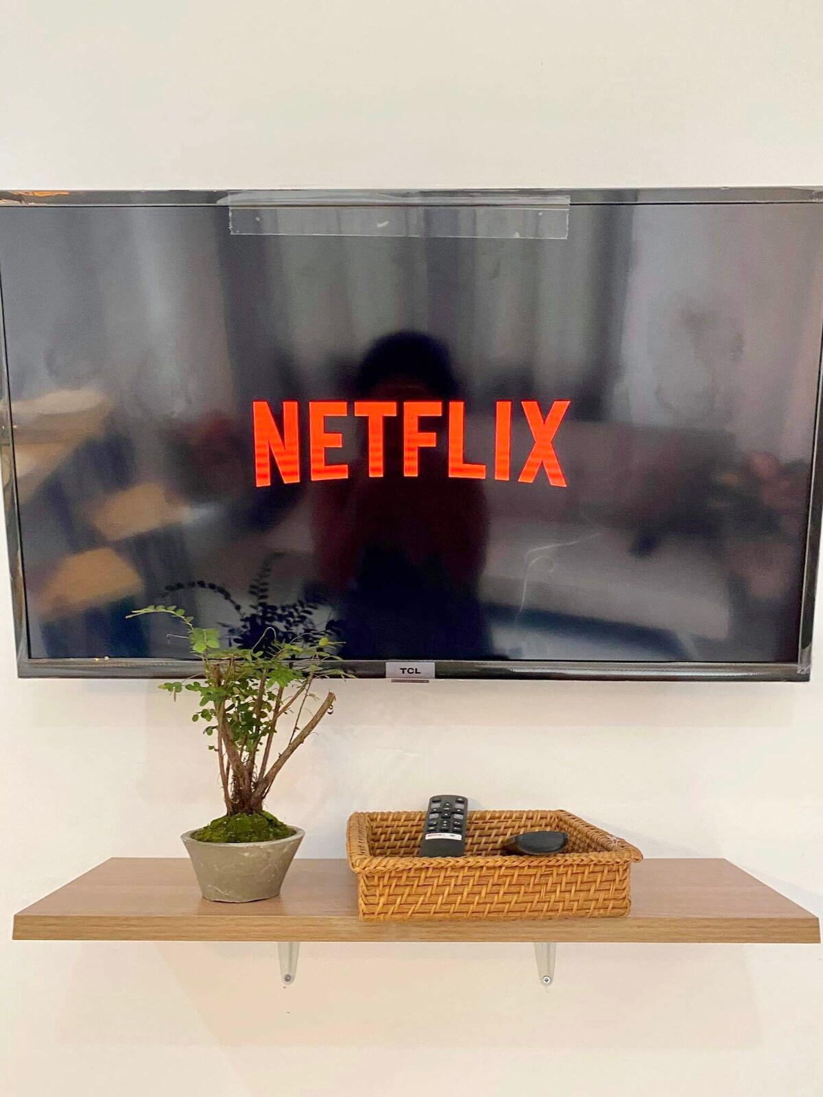 ⭐️Best Studio flat w/NETFLIX  near airport & Beach⭐️