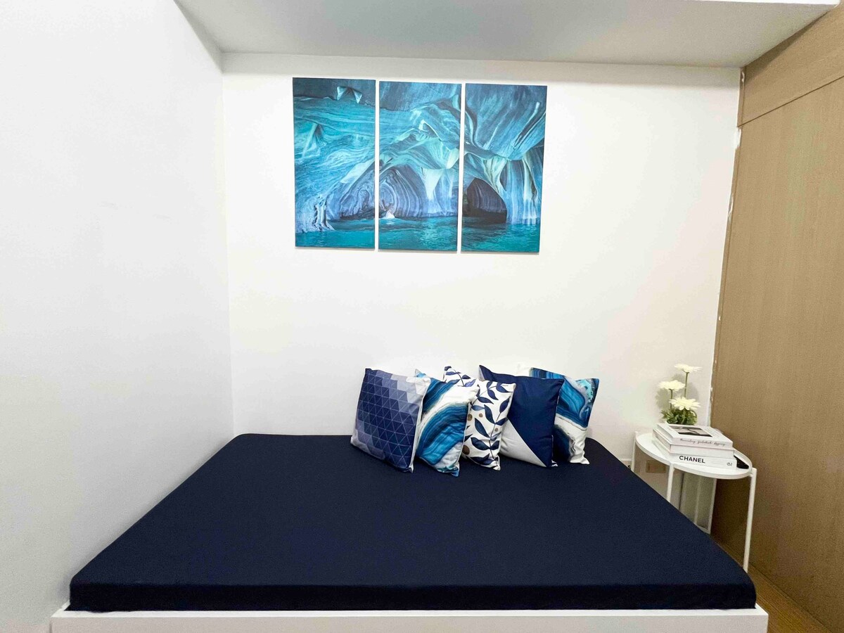 Zola's Spaces in Blue - Grace Residences, Taguig
