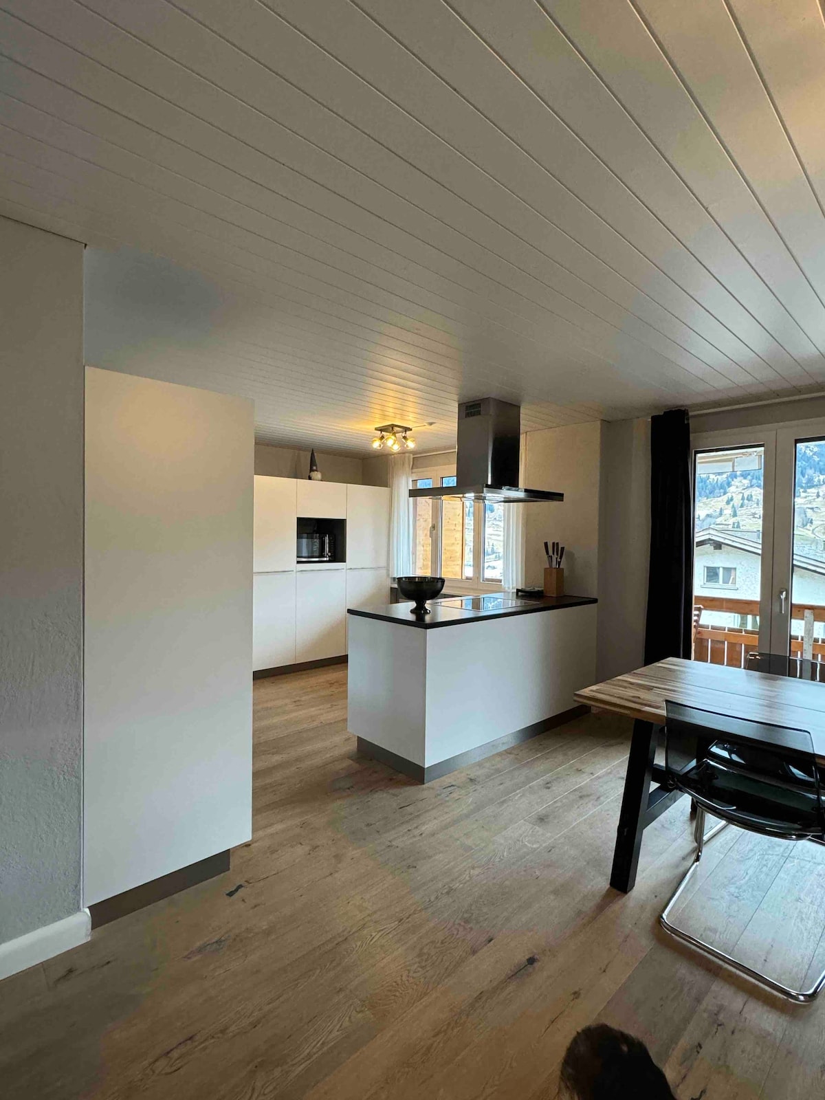 舒适的3.5室公寓，可欣赏Eiger的美景