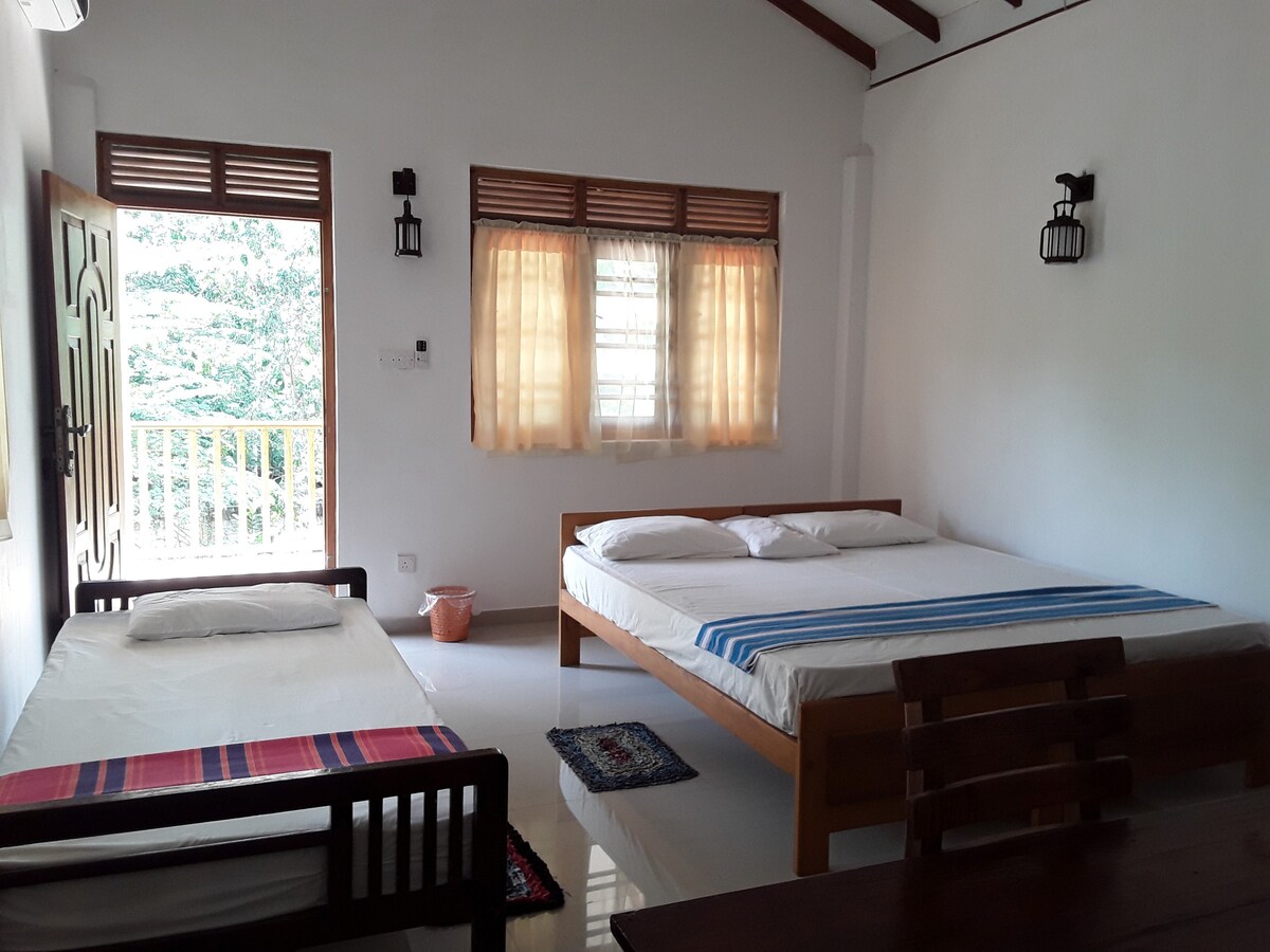 Bamboo Leaf Apartment with Green View