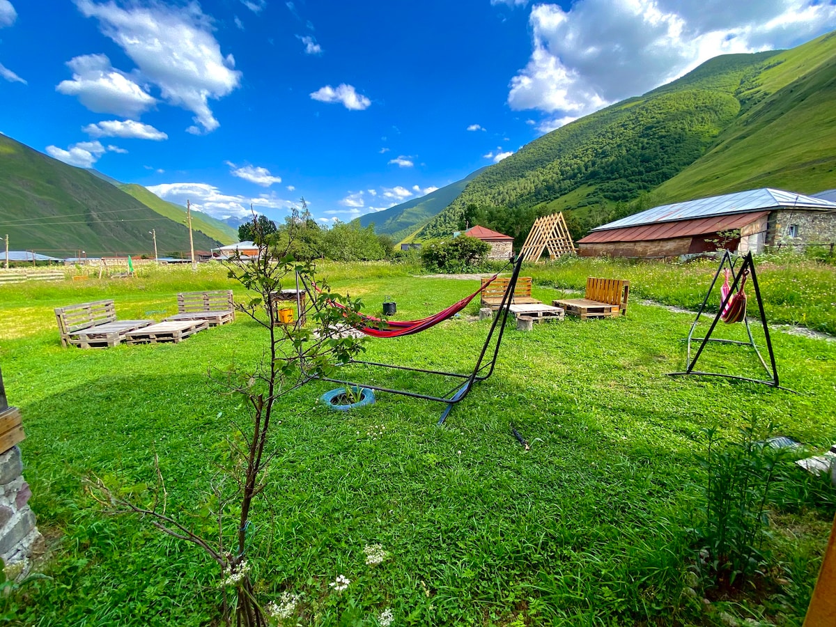 Kazbegi, Villa Achkhoti别墅（ 2号小屋）