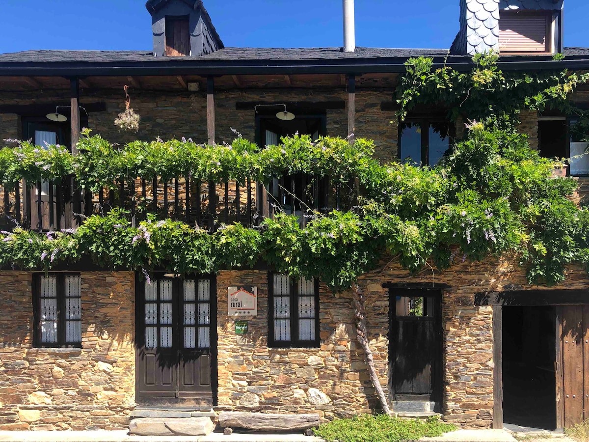 Casa rural **** El Barreiro. Ideal para familias.