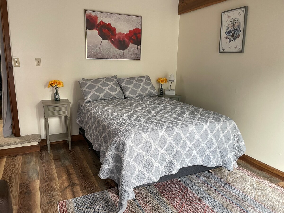 Cozy Guest Suite in Historic Downtown Wise