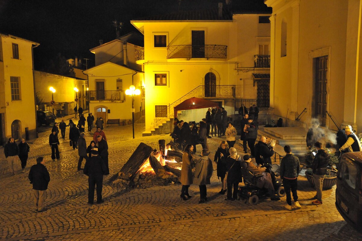 Calda ed accogliente mansarda di montagna