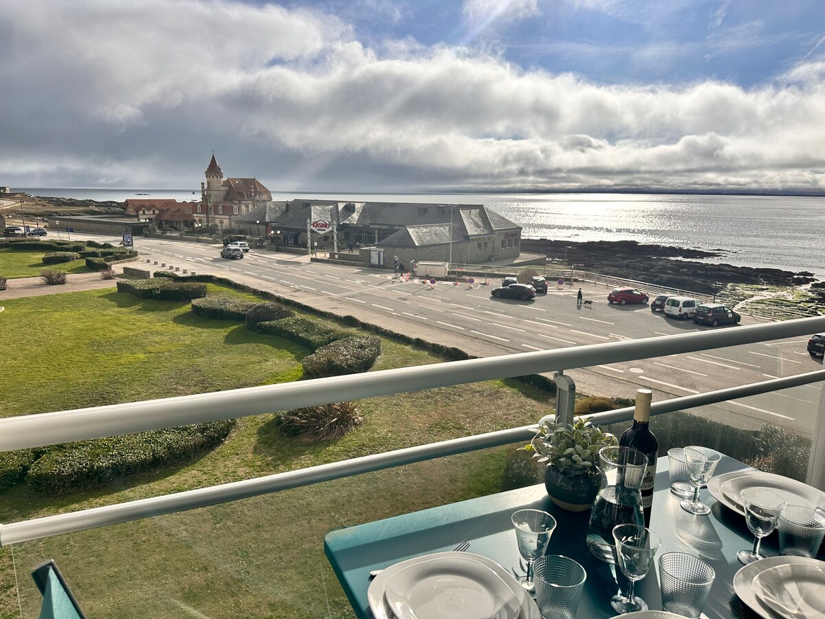 Appartement vue sur mer, à deux pas de la plage