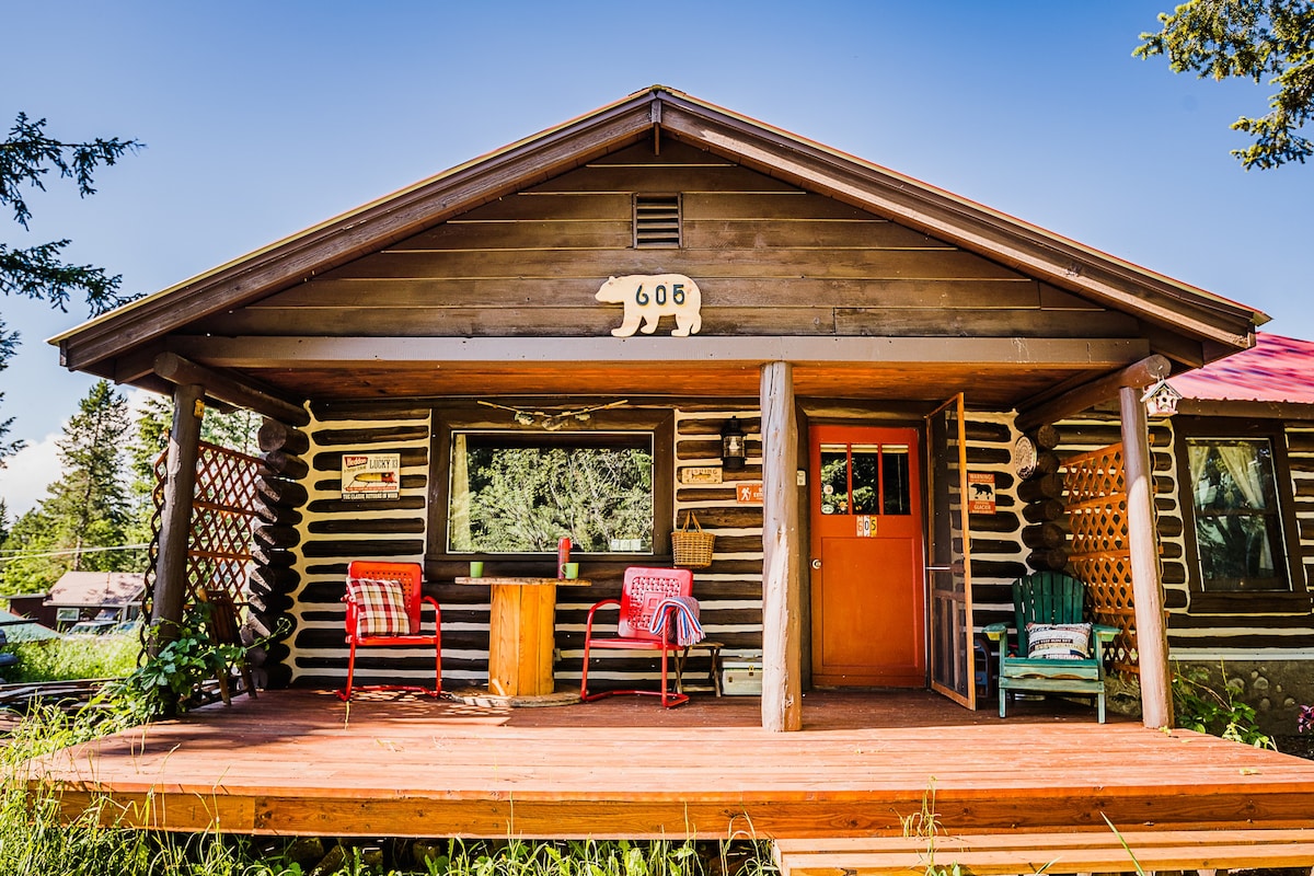 Dreamy Vintage Forest Service "Bear" Cabin Glacier