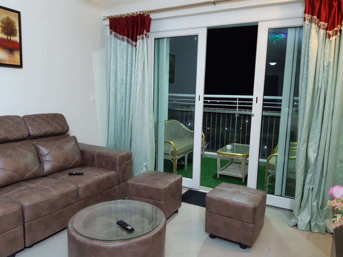 Luxury Sea & Lake View Flat: Chennai