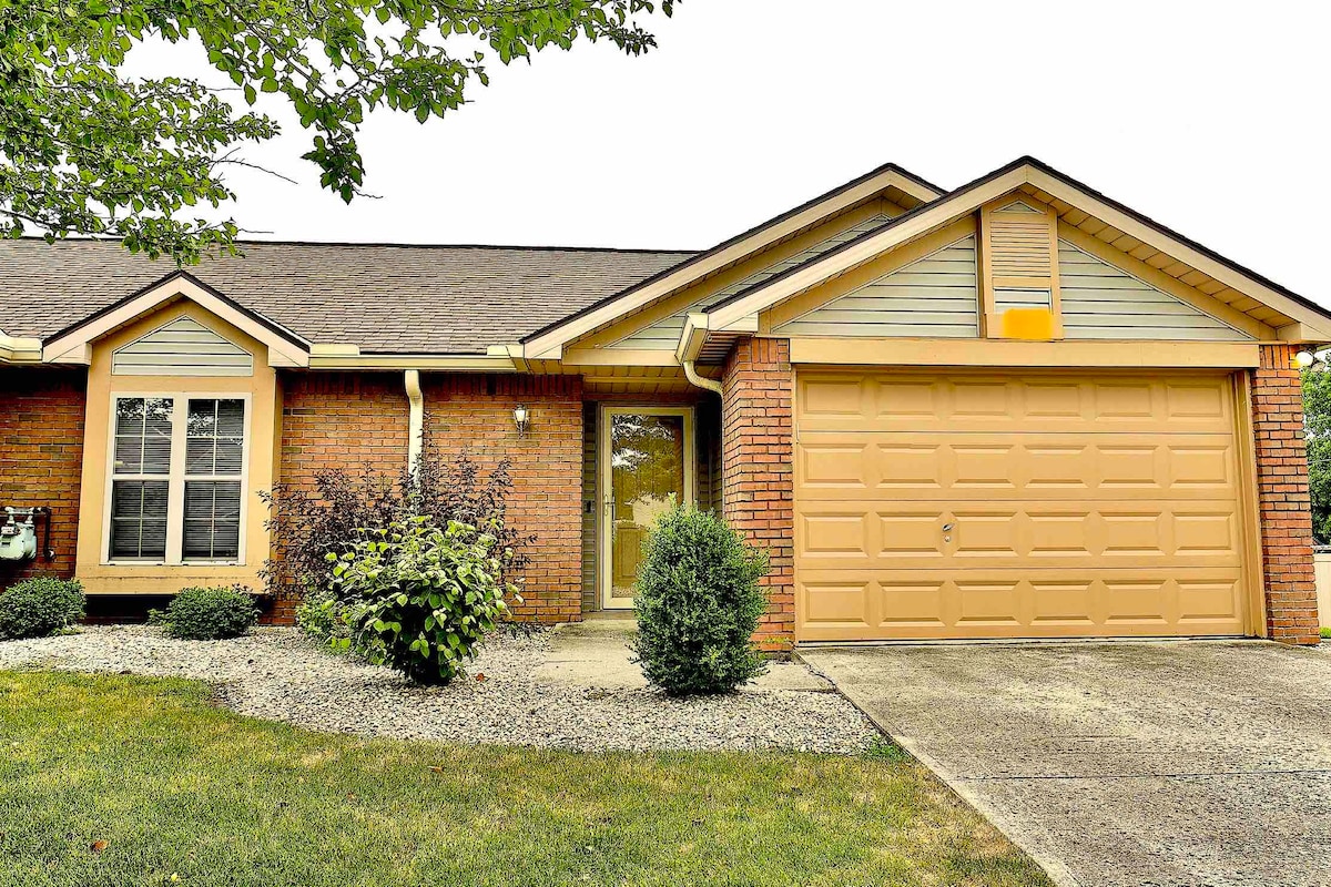 Peaceful Old Town Condo w/ Attached Garage + Patio