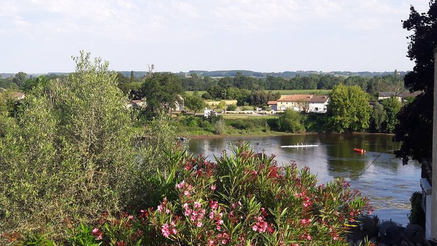 Castillon-la-Bataille的民宿