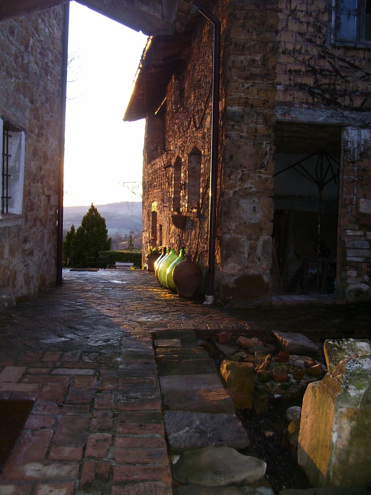 Little Tuscany 1600th Historical House