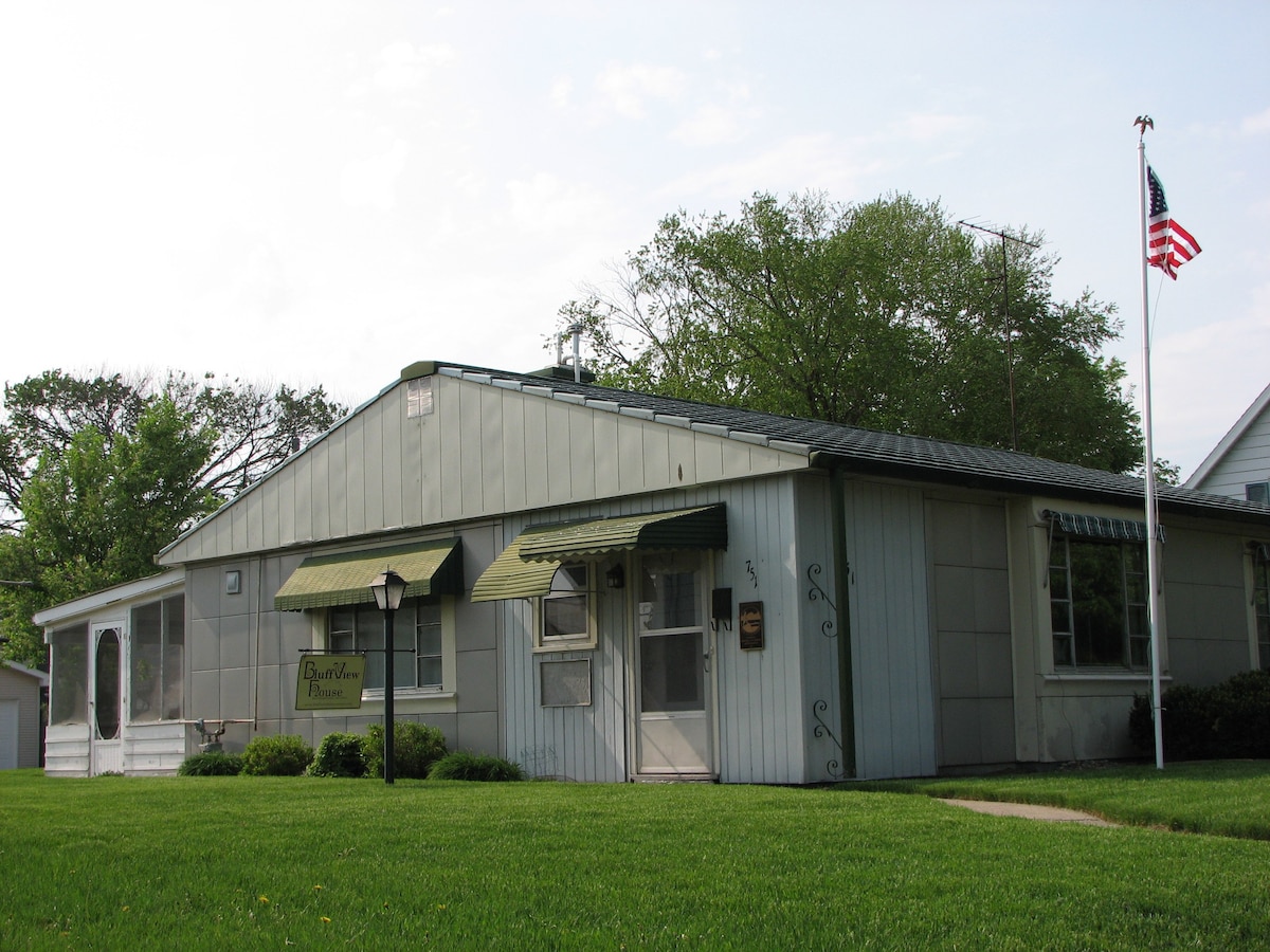 Bluff View House