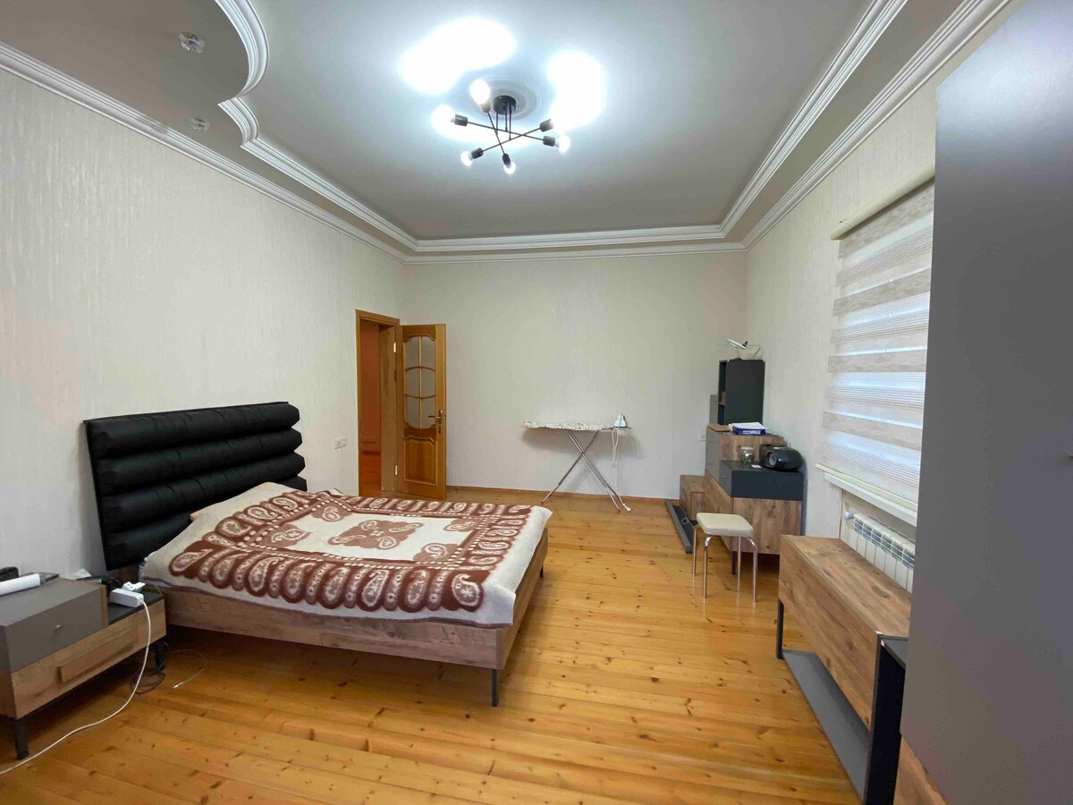 Cheerful 5+1 room house to have fun with family.