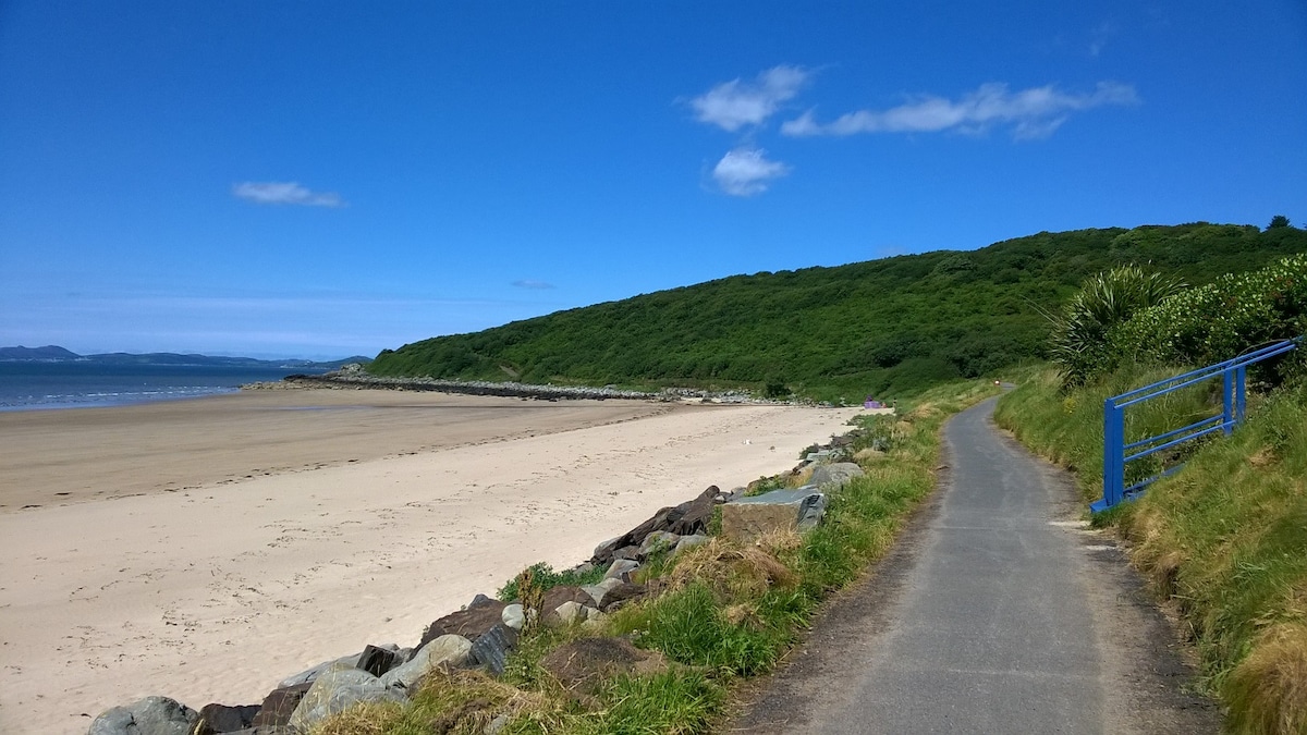 Carolina Cottage, Porthaw Glen, Buncrana.