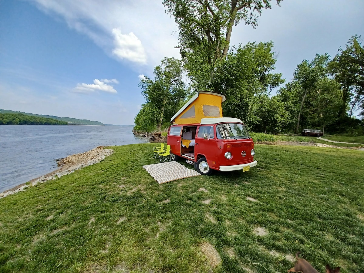 #Vanlife Iconic VW Van Camping and Kayaking!