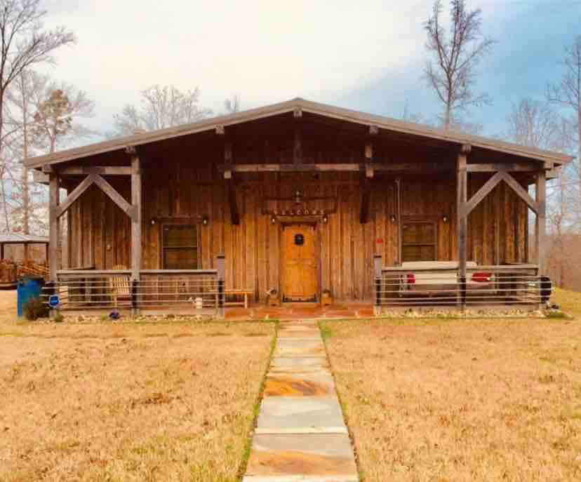 Moonlight Country Cabin-For The Perfect Getaway!!