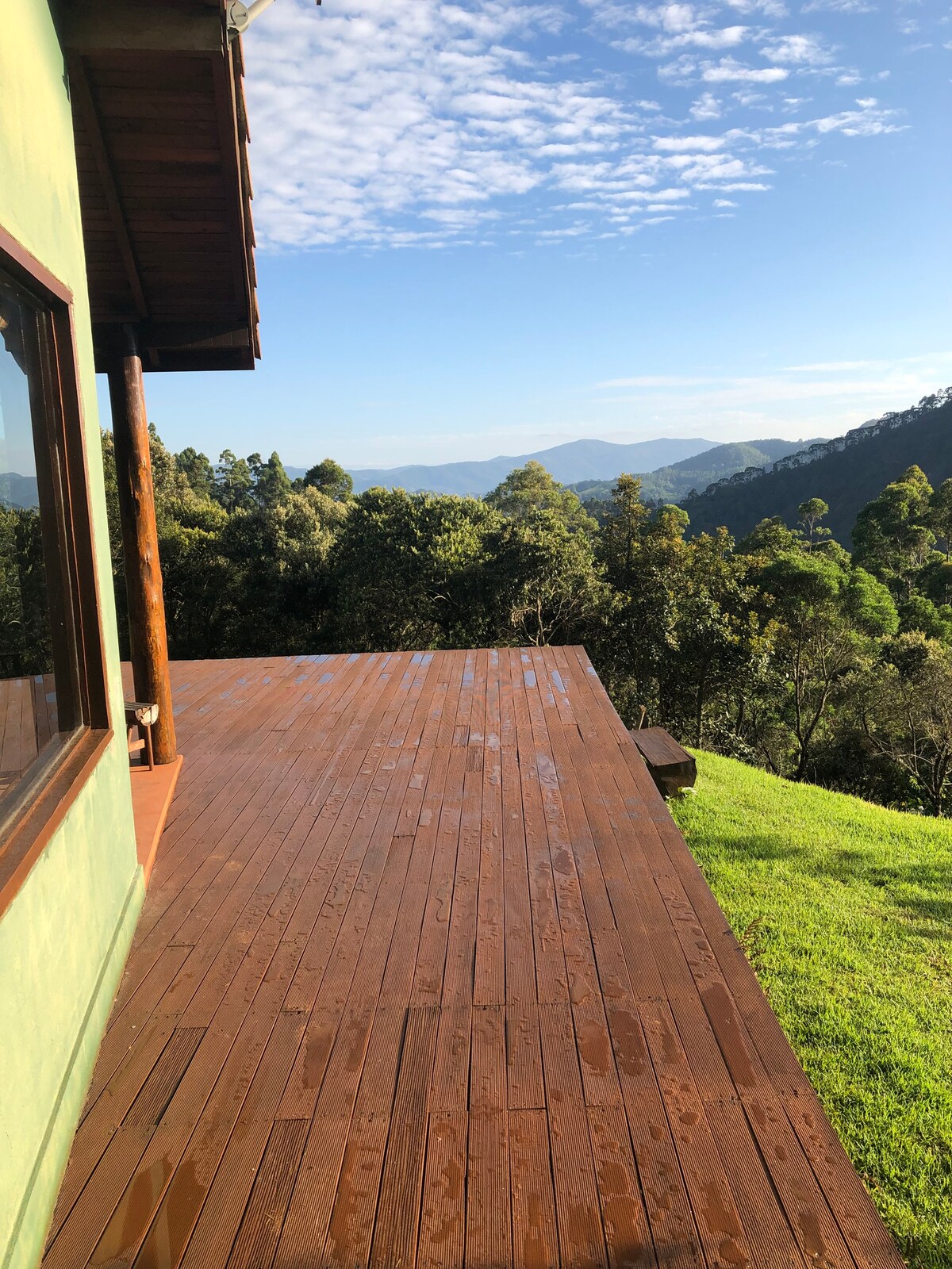 位于曼蒂凯拉山脉（ Mantiqueira mountain range ）的房子。景色迷人。