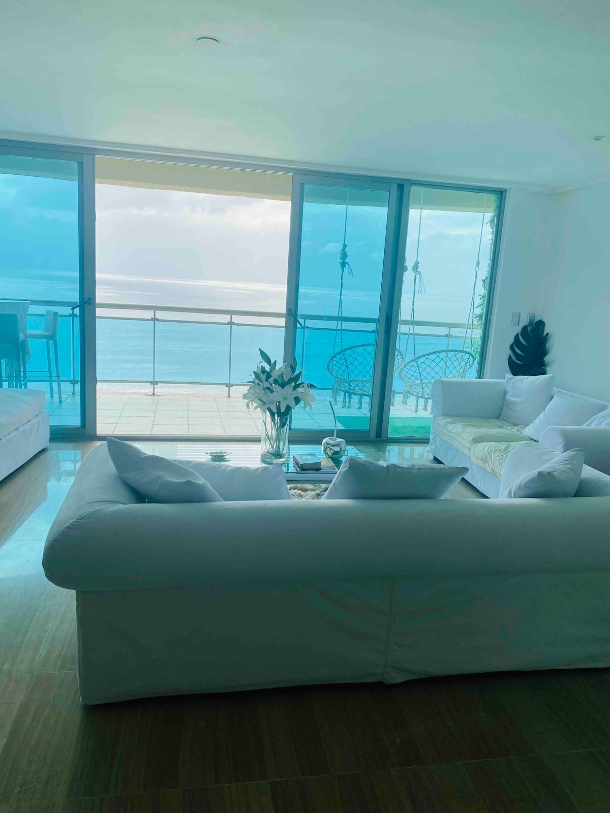 位于Malecon的公寓，可欣赏海景。
