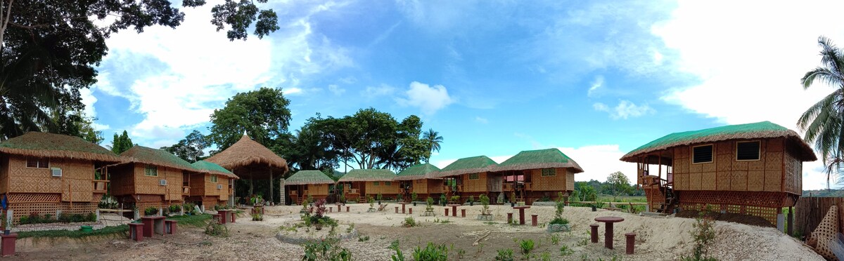 Loboc Riverfront度假村和餐厅