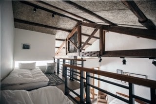 传家 Boutique loft in historic home 三楼整层公寓/ 2-4位