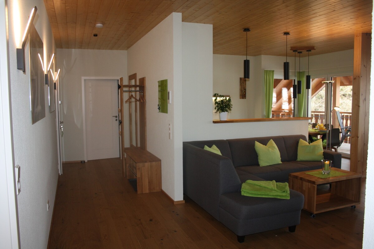 Bürschtehanse-Hof ， （ Ibach ） ， 100平方米的橡木梦公寓， 2间卧室，最多可容纳6人