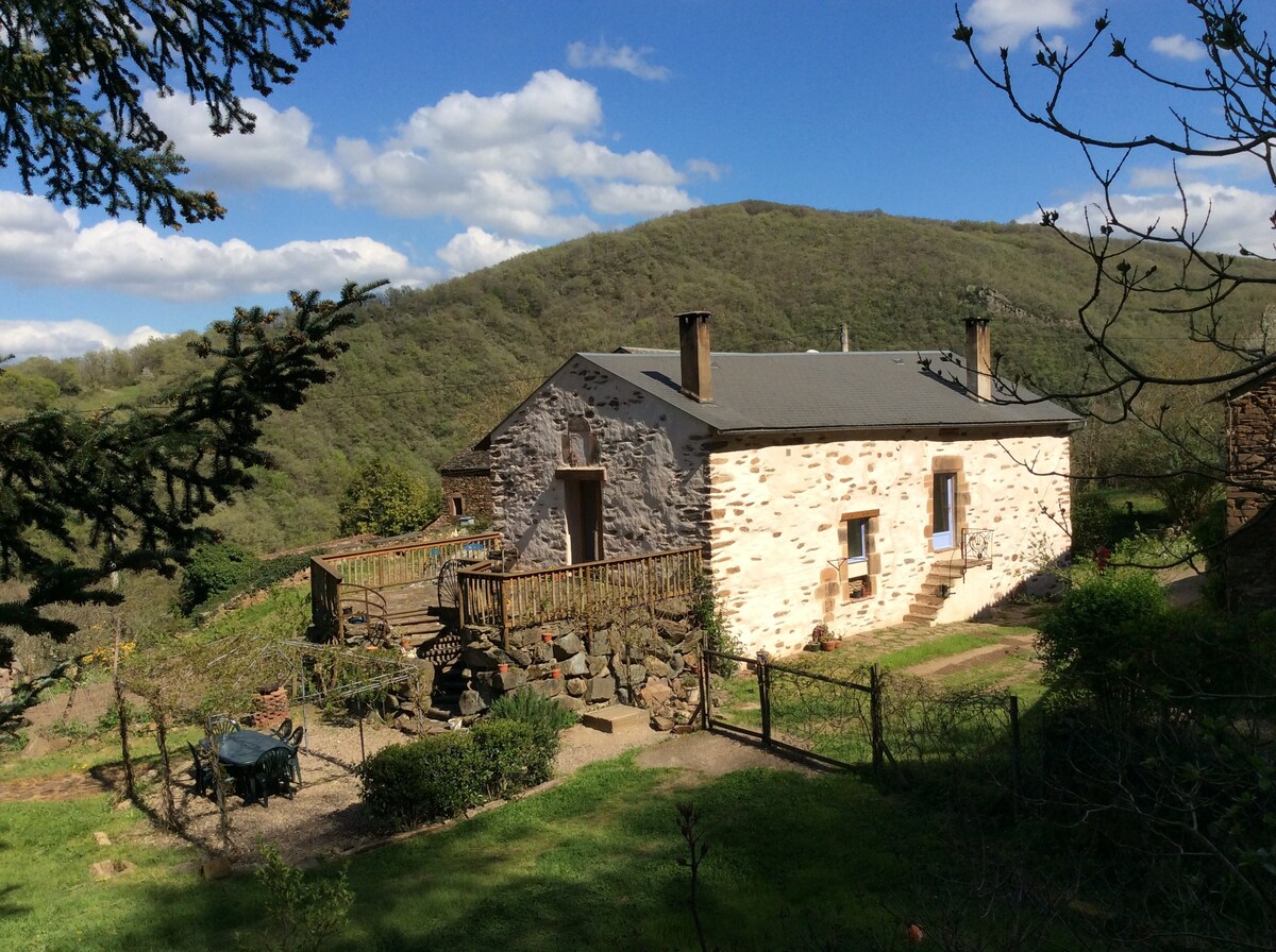 Riverside valley views. Lush country. Nr Toulouse