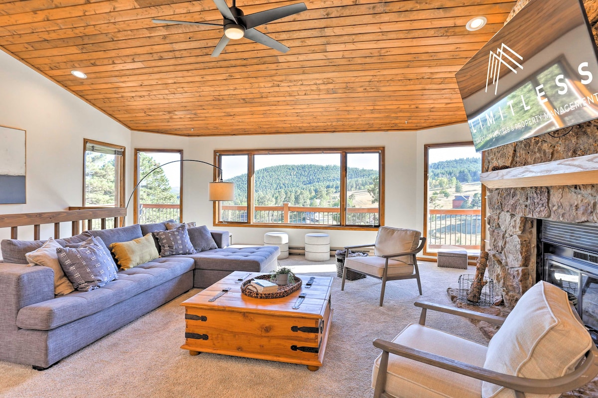 The Mountain Retreat at Evergreen | King bed