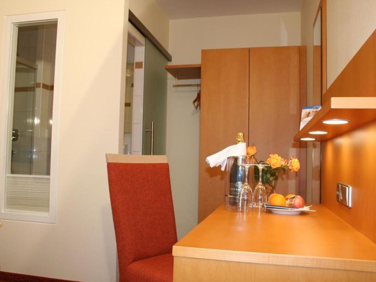 Hotel Sonnenhof, (Bad Wildbad), Junior Suite mit Balkon