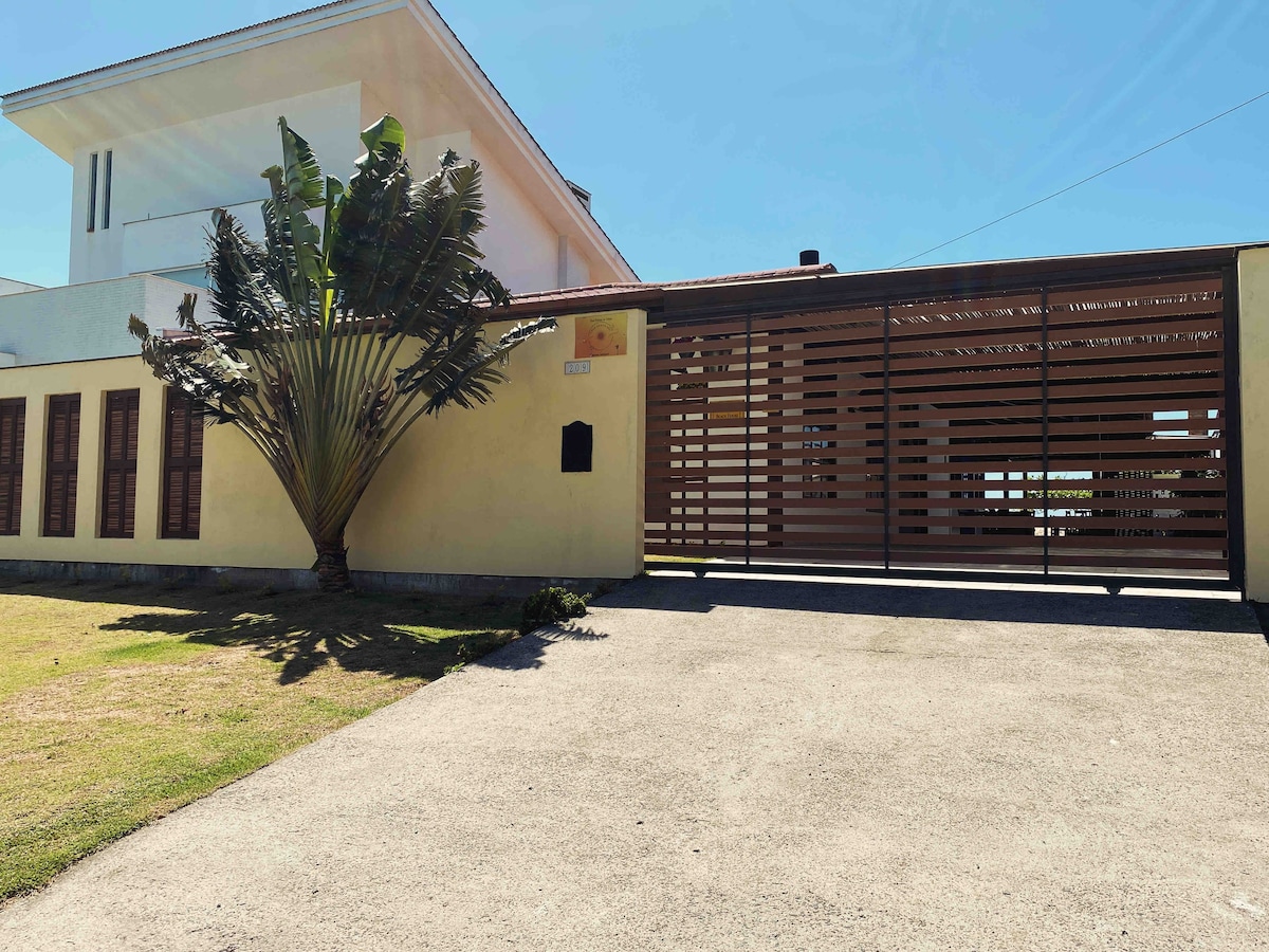 Casa Beira Mar Itapirubá Sul