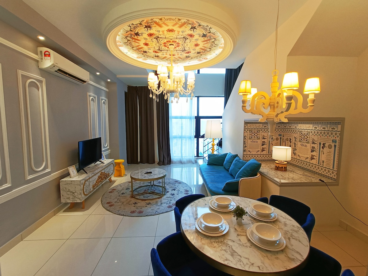Classic Style Duplex 2 bedrooms At Kuala Lumpur