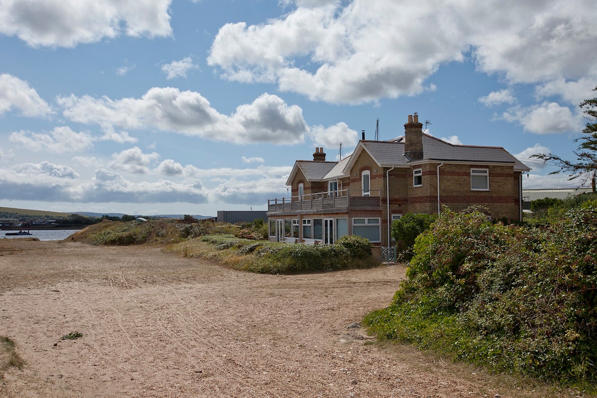 Harbour View Beach House