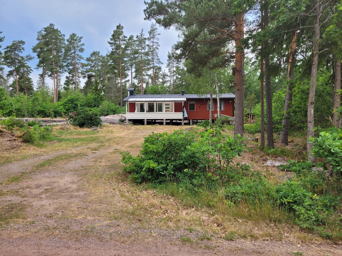 Stuga med utsikt över Kalmarsund