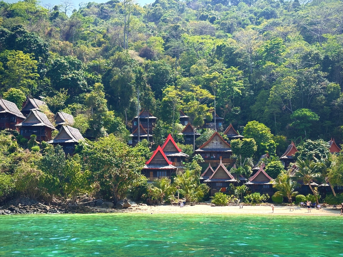 皮皮岛（ Koh Phi Phi ）泰式豪华现代平房