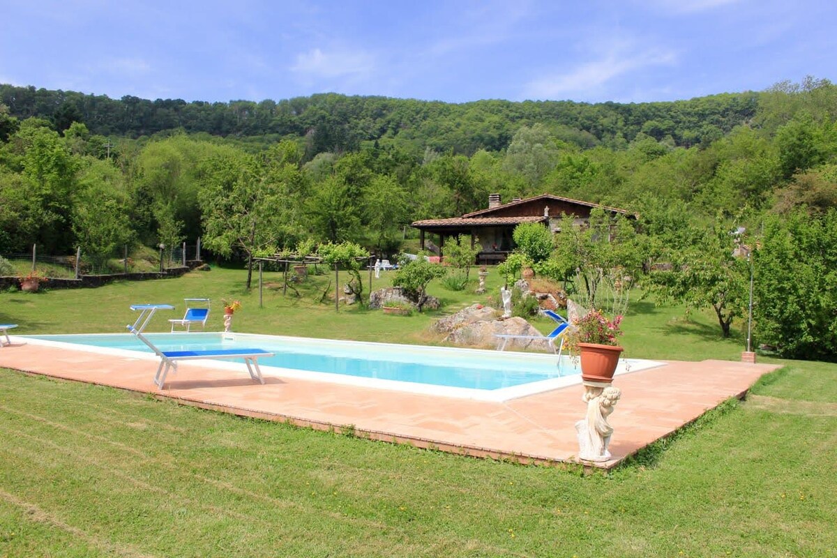 Stone villa with pool & garden Vacavilla Exclusive