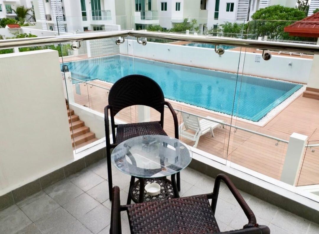 豪华3卧室泳池使用权限，提供免费机场接送服务