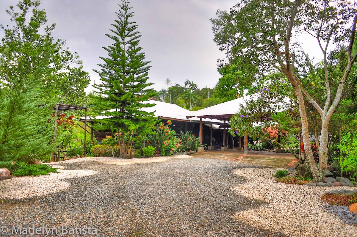 Villa Isabel Nanchu Garden and House