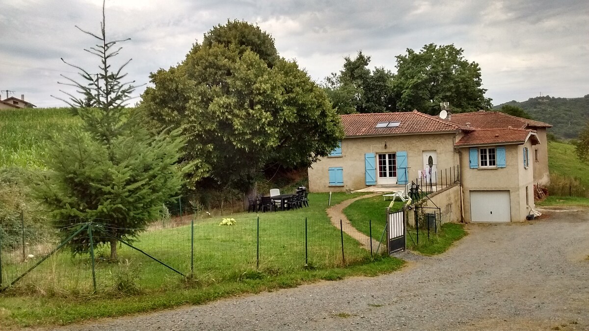 Monts du Lyonnais, Gite des Planches.