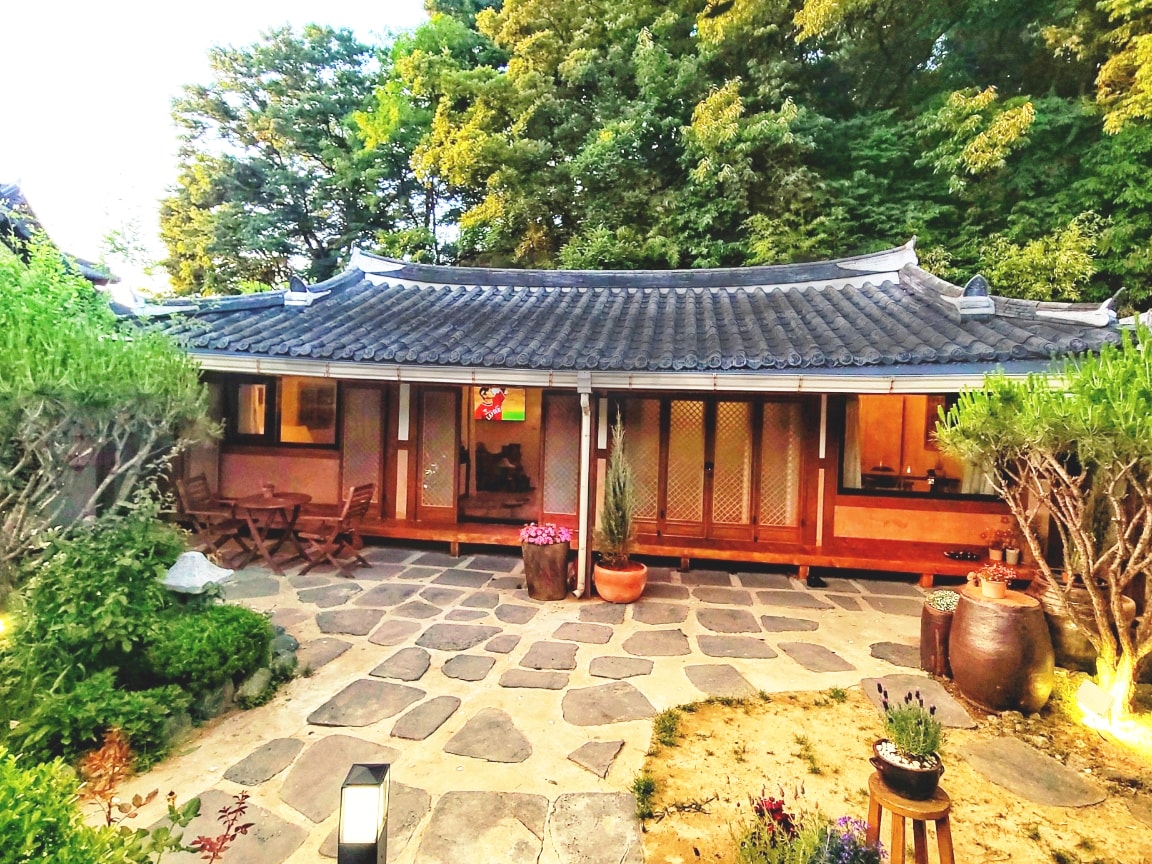 全州韩屋村（ Jeonju Hanok Village ）森林中的私人住宅