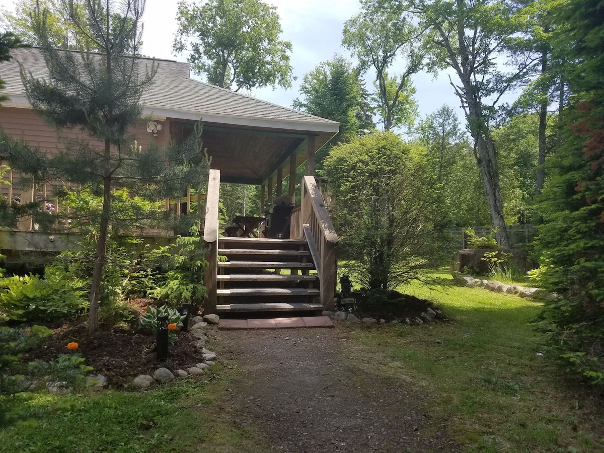 Bear Cub Lodge - An Adirondack Mountain Retreat