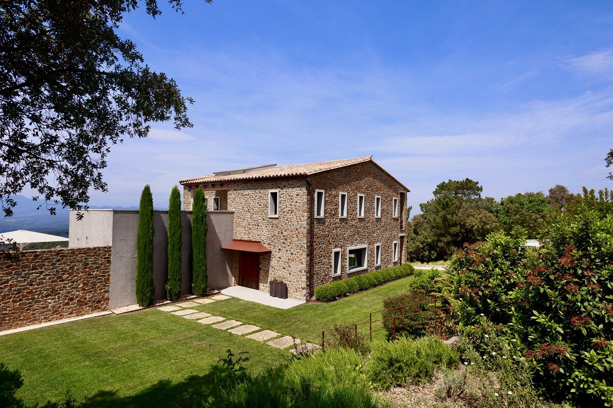 Girona Villa with Stunning Views