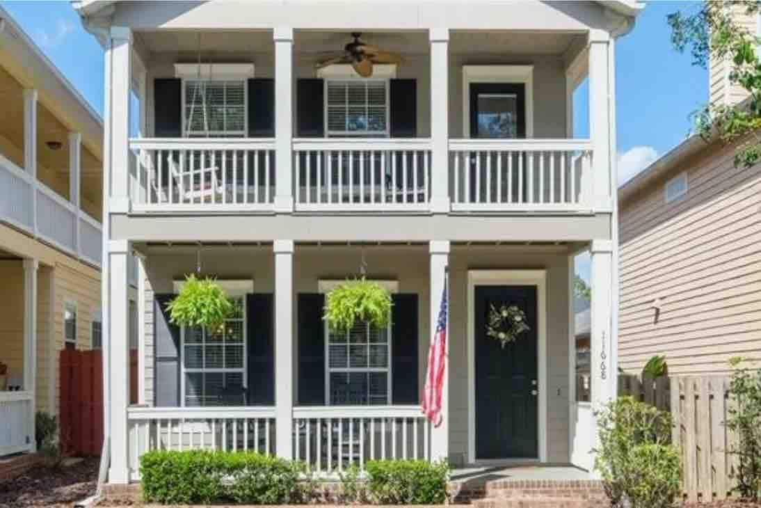 GREAT3Bed|3bath & 2balconies! Perfect neighborhood