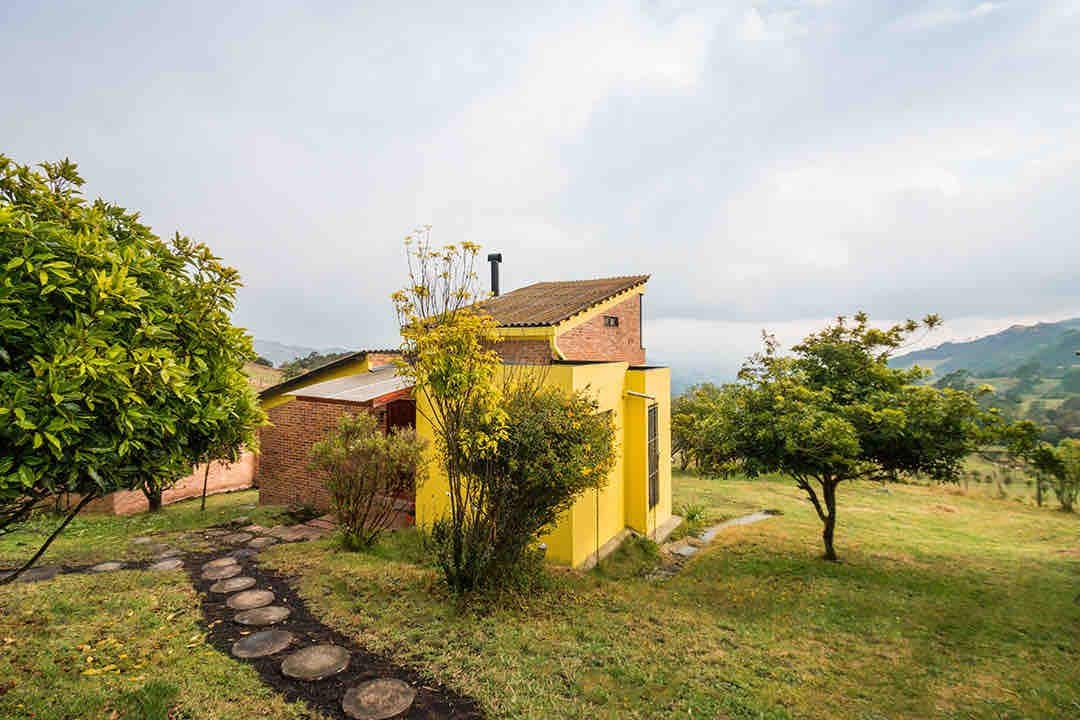 Casa Amarilla, Aguartín: La Pradera - Subachoque