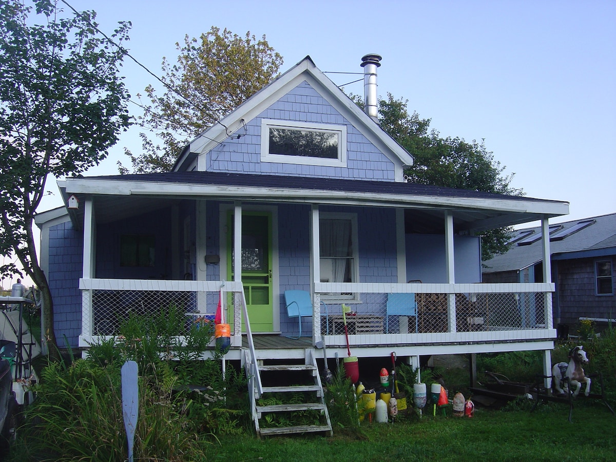 Sandpiper Cottage, Oceanfront, Cliff Island, Maine