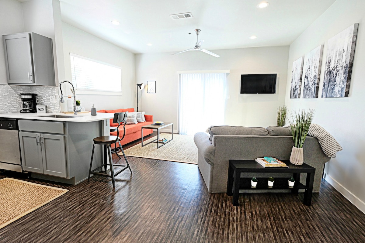 The Kozy | Urban Dallas Flat