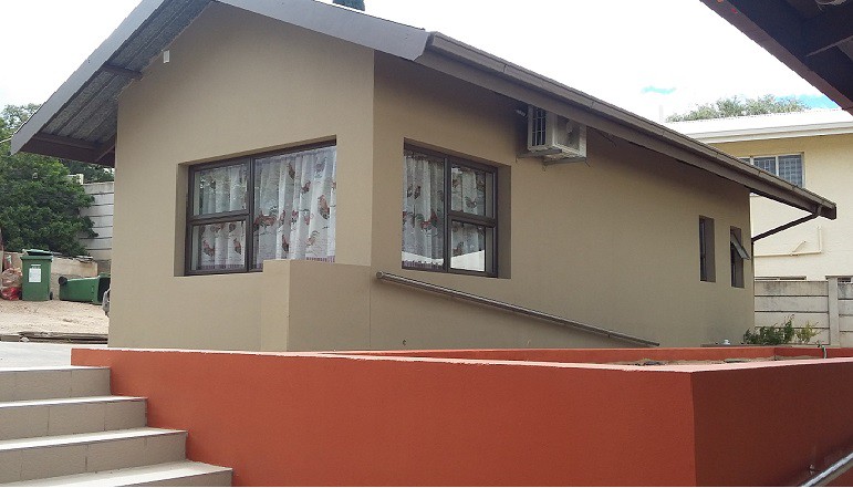 Bemba -靠近Erospark Windhoek医院的公寓