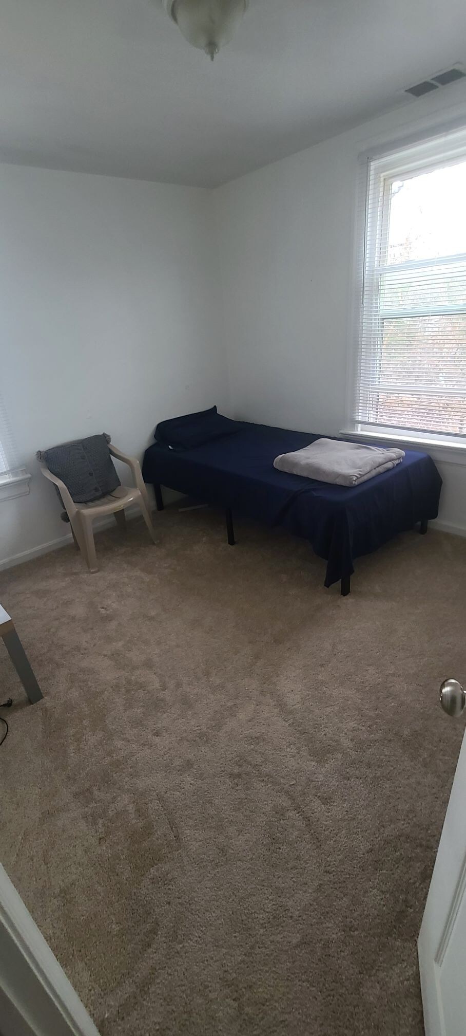 Safe, quiet 420 room for you. Minutes from DC