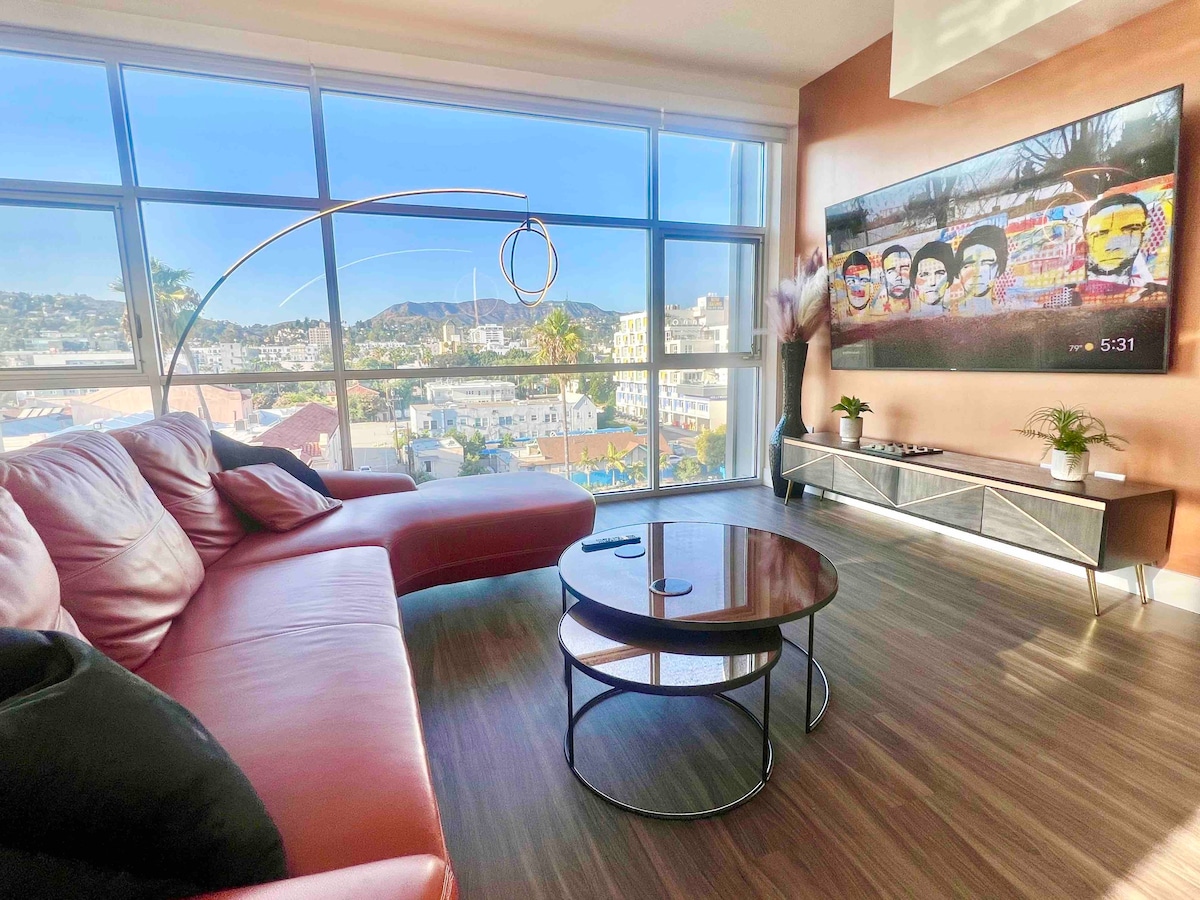 NEW Stylish Penthouse 2-Bdrm! Hollywood Sign Views