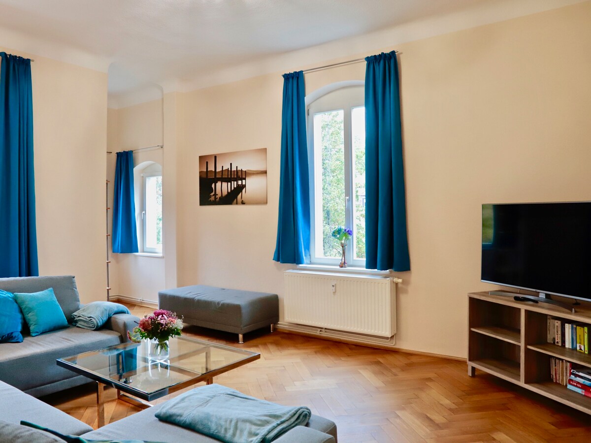 位于（德累斯顿）德累斯顿城市森林的住宅，公寓面积约200平方米，设有5间卧室，最多可容纳15人