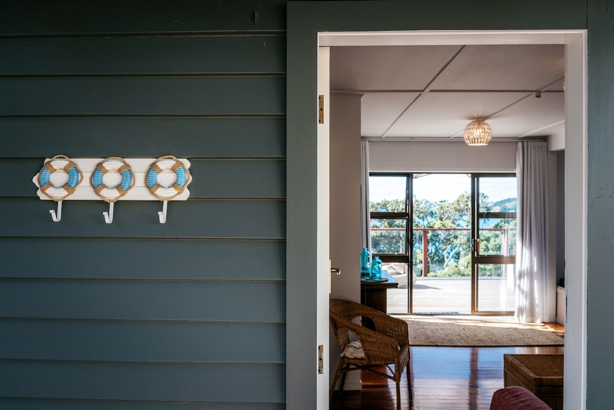 The Cottage on Waikare, Oneroa | Be My Guest