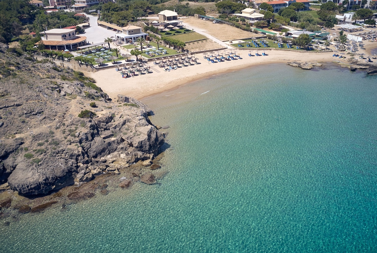 Plaka Beach - Family Street View Studio